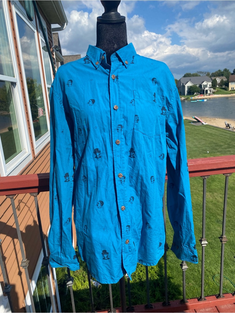prAna men’s Slim Fit long-sleeve button-down shirt in size Medium.